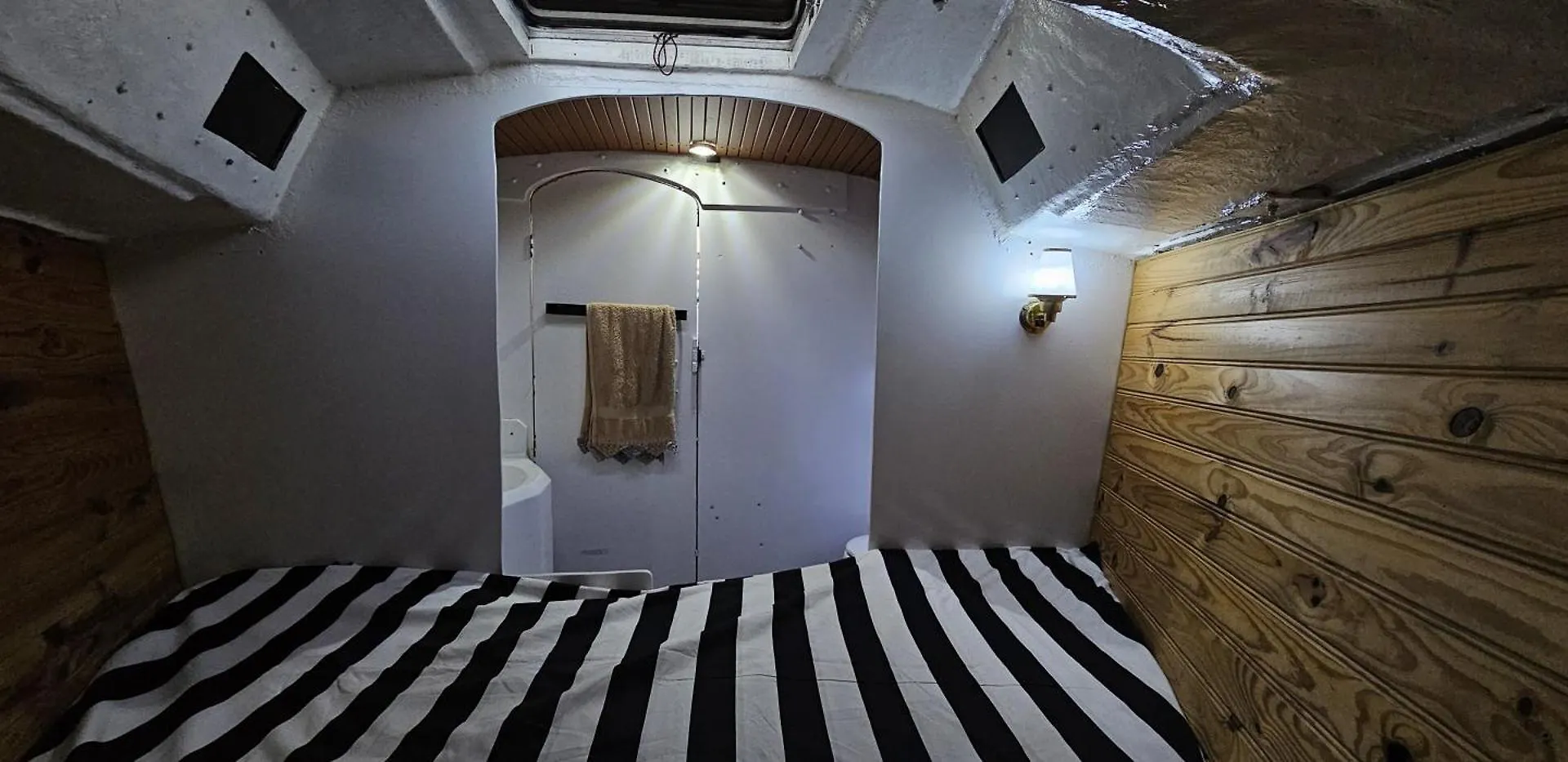 Lisboa Sailing Tours - Night On Board - Alcantara 포르투갈