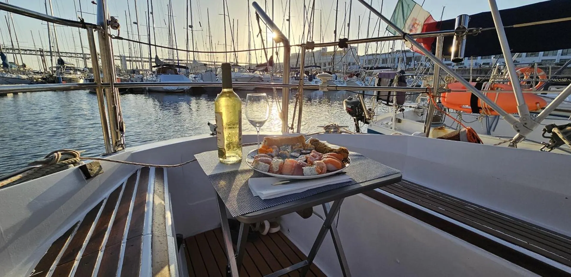 Lisboa Sailing Tours - Night On Board - Alcantara 0*, 리스본 포르투갈